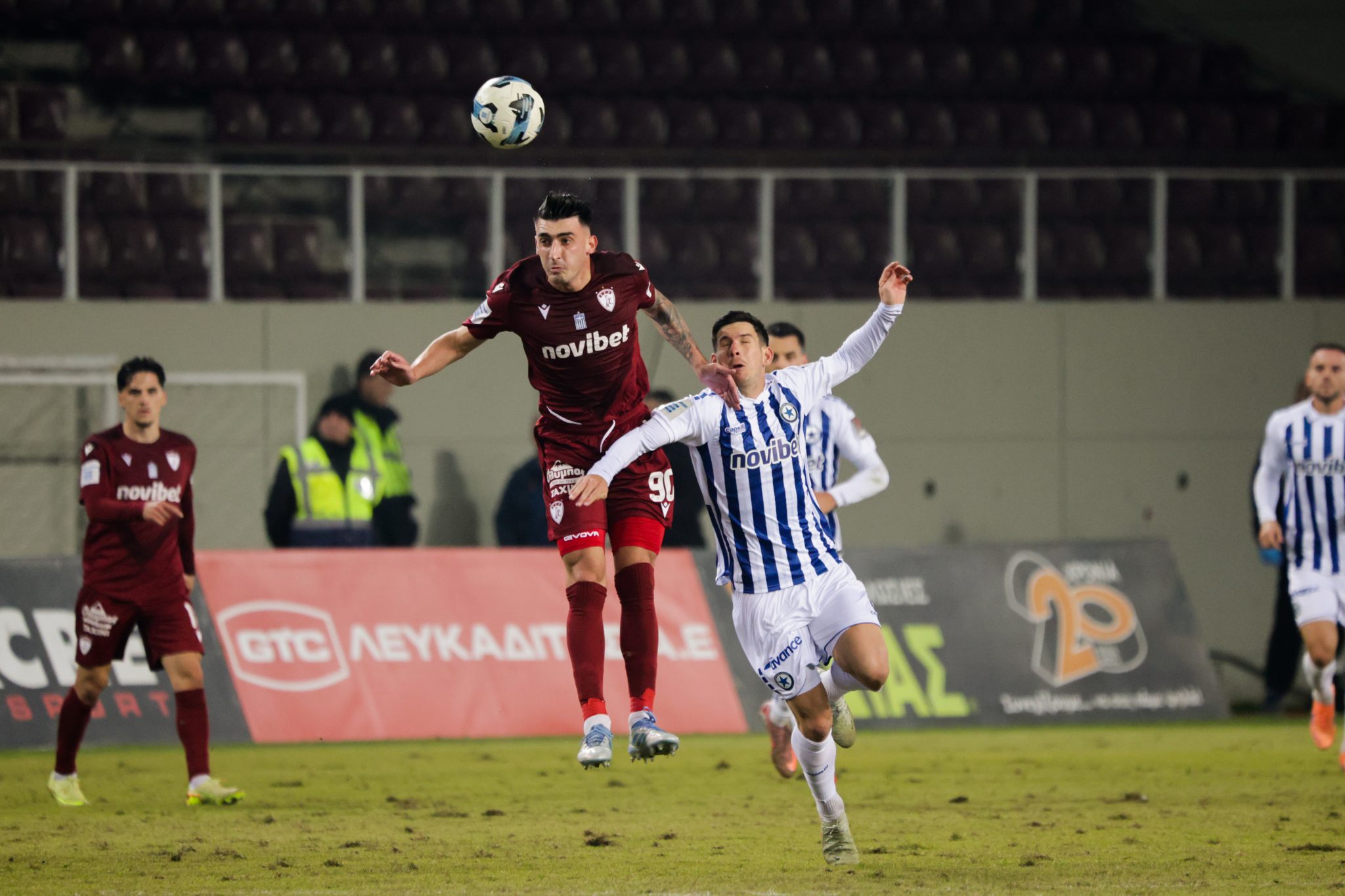 Τα δεδομένα στη Super League: «Μαίνεται» η μάχη για τα play out και την παραμονή