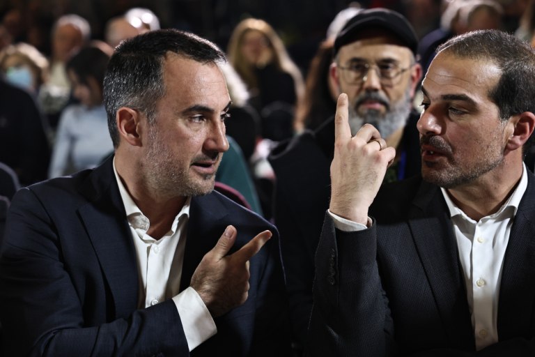 Νέα Αριστερά: Για την επόμενη εβδομάδα η παραίτηση Χαρίτση – Σύμπνοια με Σακελλαρίδη – Στο επίκεντρο η κοινοβουλευτική ομάδα