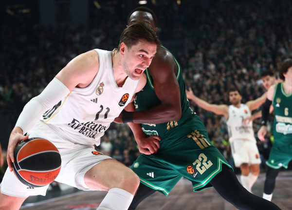 O Χεζόνια, ο Ραζνάτοβιτς και τα σενάρια για το μέλλον του στη Euroleague