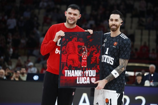 Βιλντόζα: «Δεν βλέπω ομάδα που μπορεί να νικήσει τον Ολυμπιακό – Διαφορετικός Παναθηναϊκός με Λεσόρ»