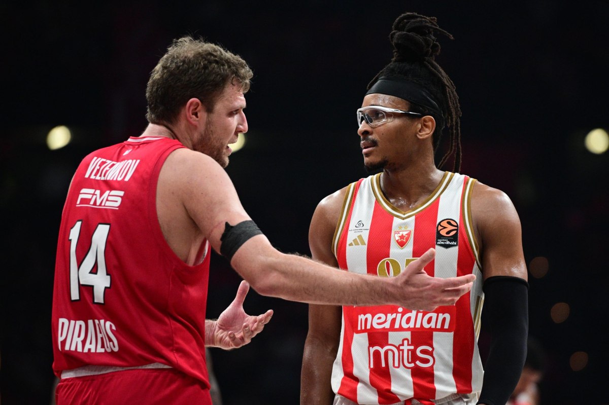 Μονέκε για Βεζένκοφ: «Ο Σάσα είναι καλύτερος από εμένα»