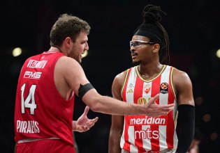 Μονέκε για Βεζένκοφ: «Ο Σάσα είναι καλύτερος από εμένα»