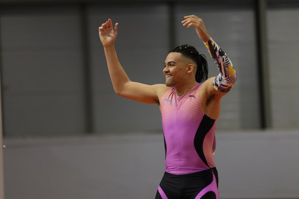 Νέα πρωτιά ο Καραλής στη Ρουέν και… παραλίγο νέο ρεκόρ!