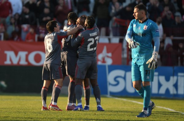 Σα να παίζουν απο την αρχή…