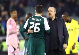 Μπενίτεθ: «Το σημαντικότερο είναι πως η ομάδα γίνεται όλο και καλύτερη και πιο δυνατή»