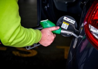 Πότε πιάνει τα 2 ευρώ η βενζίνη – Αλαλούμ με το πλαφόν κέρδους