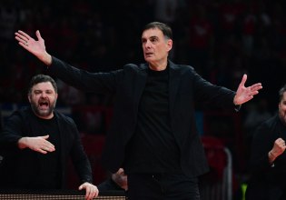 Μπαρτζώκας σε παίκτες: «Υπάρχει εφησυχασμός μετά από νίκες με τον Παναθηναϊκό – Έχουμε δύσκολη δουλειά μπροστά μας»