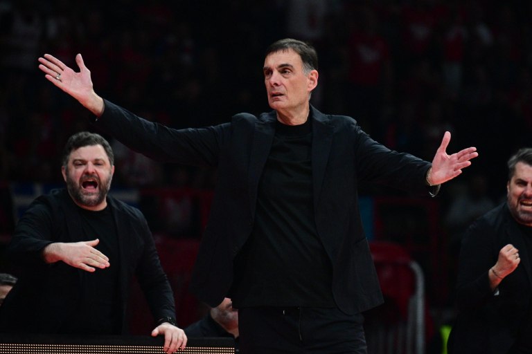 Μπαρτζώκας σε παίκτες: «Υπάρχει εφησυχασμός μετά από νίκες με τον Παναθηναϊκό – Έχουμε δύσκολη δουλειά μπροστά μας»