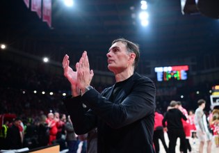 Μπαρτζώκας: «Βλέπετε τι μάχη γίνεται στην 10η, 11η θέση, παλεύουν ομάδες με τρομερό ρόστερ και καλούς προπονητές»