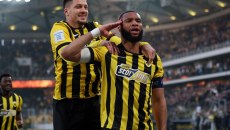 ΑΕΚ – ΑΕΛ Novibet 1-0: Δύσκολη νίκη με Μουκουντί η «Ένωση»