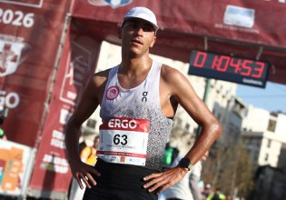 Ο Μπιτάδος μεγάλος νικητής του Ημιμαραθώνιου της Αθήνας με ρεκόρ αγώνα – Έγραψε ιστορία η Μαρινάκου