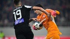 Δύο χτυπήματα από τον Γερεμέγεφ, αλλά ο Σουηδός δεν αποβλήθηκε (vid)