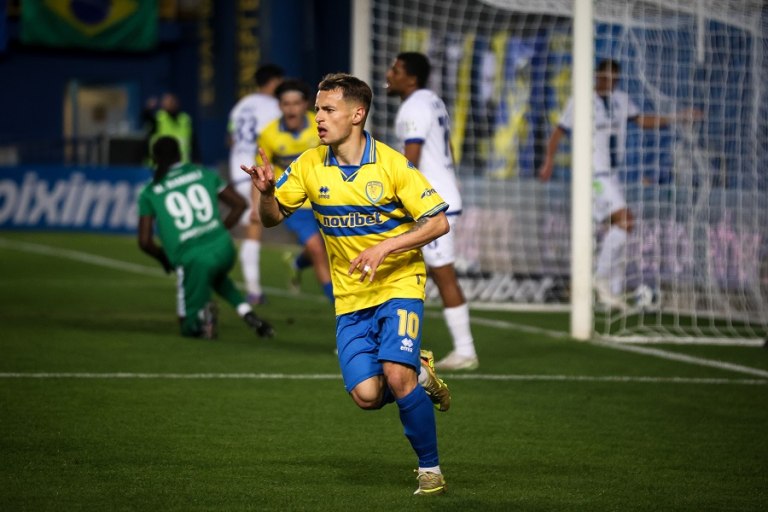 Παναιτωλικός – Κηφισιά 2-1: Νίκη «δώρο» στο εαυτό του για τον ένα αιώνα ζωής! (vids)