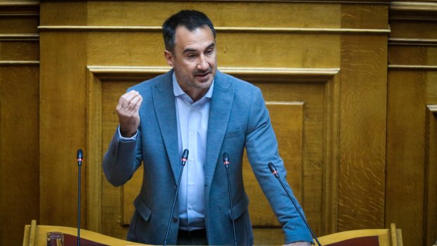Χαρίτσης: Η ακρίβεια δεν είναι λογιστική άσκηση, το «πλαφόν» δεν περιορίζει τις αυξήσεις στις τιμές