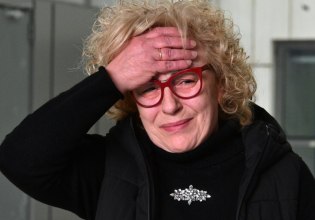 «Παύλο τα καταφέραμε, νικήσαμε, τους τσάκισες»: Με δάκρυα στα μάτια η Μάγδα Φύσσα μετά την καταδίκη της Χρυσής Αυγής