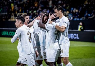 Τσέλιε – ΑΕΚ: Προβάδισμα τριών γκολ (3-0) για την «Ένωση» στο ημίχρονο (vids)