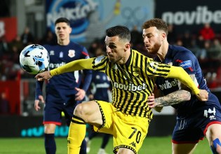 Πανσερραϊκός – Άρης 0-0: Έμειναν ξανά με 10 οι «κίτρινοι» και «κόλλησαν» με τον ουραγό