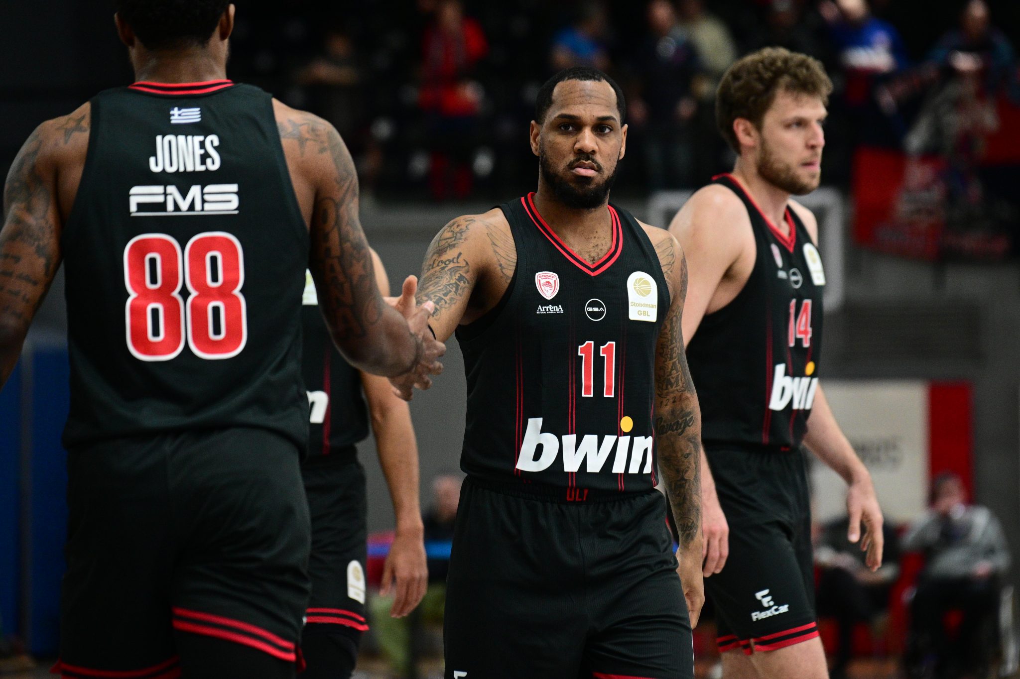 Ολυμπιακός: Με Μόρις και Χολ στο ντέρμπι με τον Παναθηναϊκό