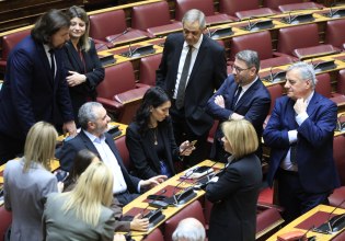 ΠΑΣΟΚ: Οι κάλπες, τα «τιμάρια» και η κόντρα για τις συνεργασίες