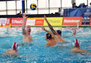 Ολυμπιακός – Παλαιό Φάληρο 24-7: Άνετη νίκη πριν τη Μπρέσια για τους «ερυθρόλευκους»