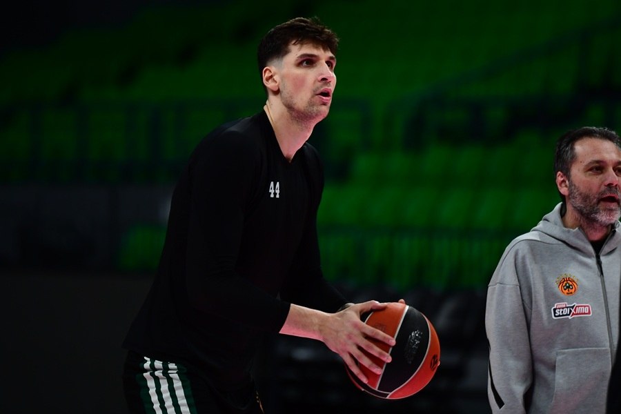 Μήτογλου: «Όταν είμαστε με την πλάτη στον τοίχο παίζουμε πολύ καλύτερα»