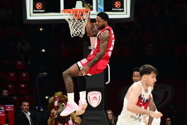 Χωρίς Τζόσεφ στην Ισπανία – Με 13 παίκτες ο Ολυμπιακός κόντρα στη Βαλένθια