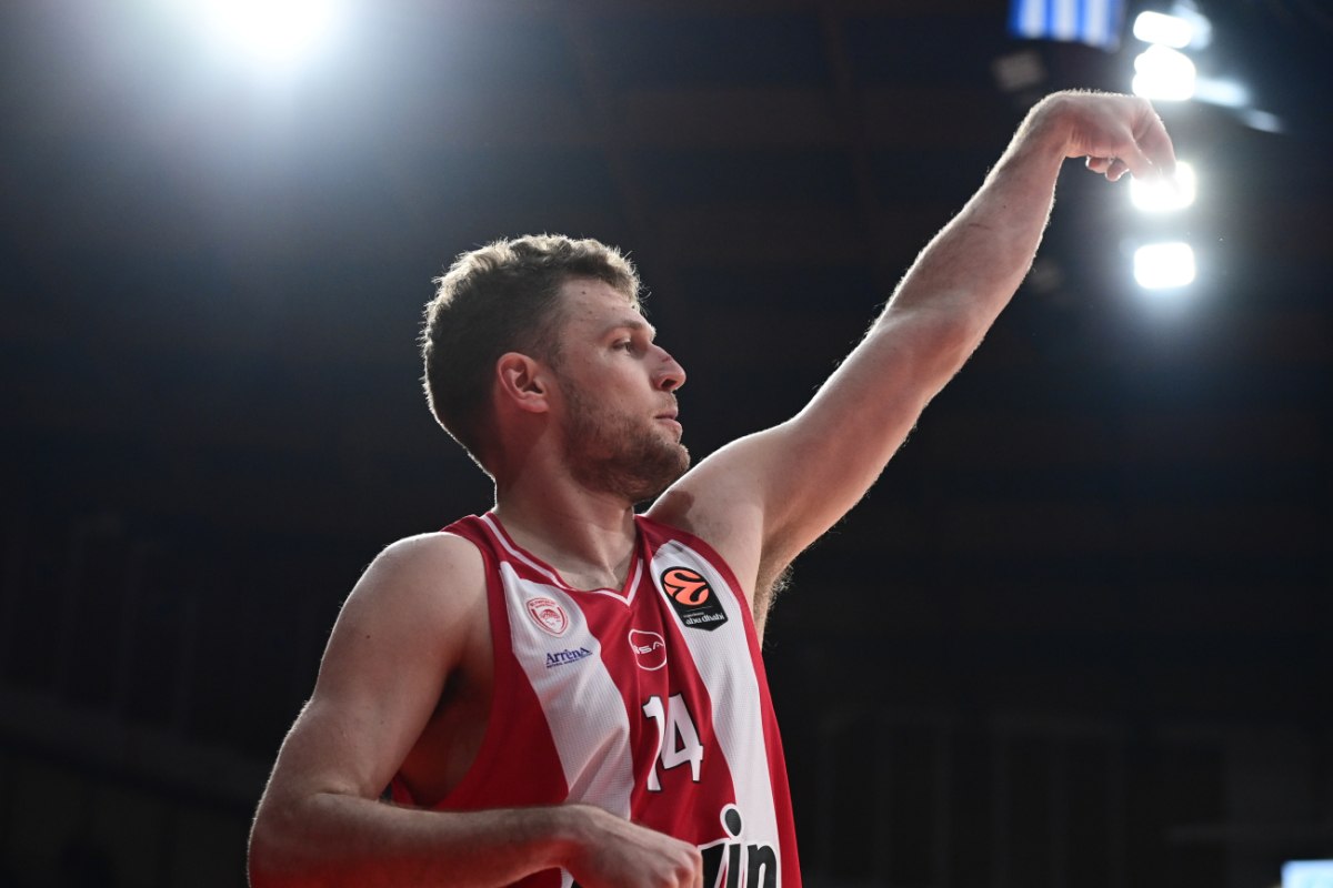 Ο γνωστός Βεζένκοφ: 20 πόντοι και… μία ντρίμπλα κόντρα στη Μπασκόνια (vid)