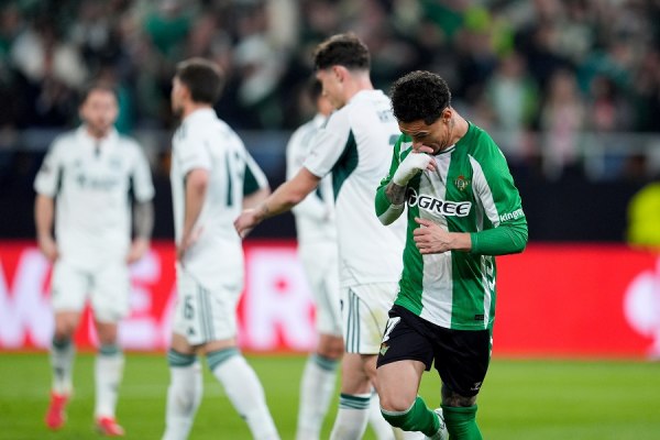 Μπέτις – Παναθηναϊκός: Ο Κούτσο κάνει το 3-0 για τους γηπεδούχους (vids)