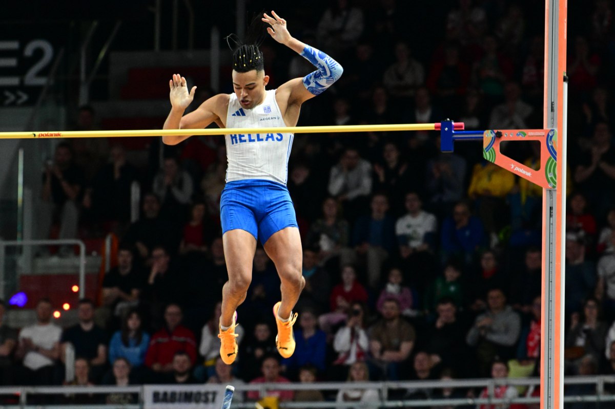 Όλα τα άλματα του Καραλή στον τελικό του Παγκοσμίου Κλειστού στίβου του Τορούν (vids)