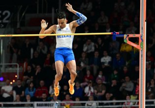 Όλα τα άλματα του Καραλή στον τελικό του Παγκοσμίου Κλειστού στίβου του Τορούν (vids)
