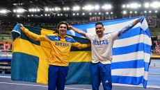 H πρόταση του Ντουπλάντις στον Καραλή για να «ραπάρει» σε τραγούδι του (vid)