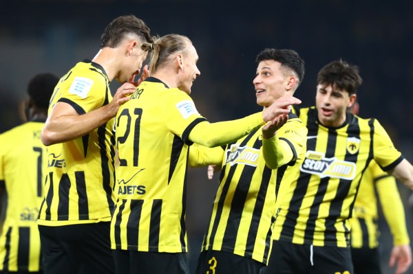 Η ΑΕΚ προηγείται της Κηφισιάς στο ημίχρονο με 3-0 – Δείτε τα γκολ (vids)