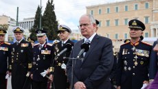 Το διπλό λάθος Τασούλα μετά την παρέλαση – «Να το πω από την αρχή;» και το… 1981