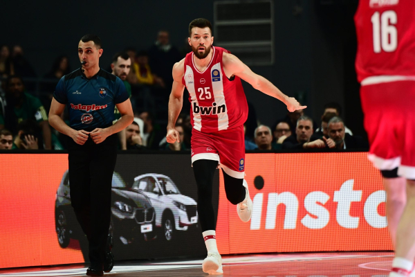 «Τelesport»: «Αυτά είναι τα δεδομένα για τον Πίτερς και το μέλλον του»