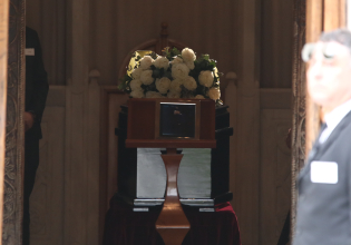 Στο νεκροταφείο Κηφισιάς, σε στενό κύκλο κηδεύτηκε η Μαρινέλλα