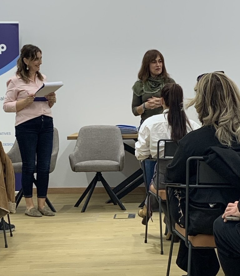 Ξεκίνησε η πρώτη Σχολή Γονέων από τον Δήμο Πειραιά και το Κέντρο Μέριμνας Οικογένειας και Παιδιού