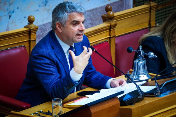 ΠΑΣΟΚ: Το παρασκήνιο της διαγραφής Κωνσταντινόπουλου