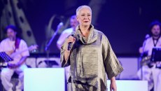 Στη ζωή τρως χαστούκια, το θέμα είναι να σηκωθείς: Η Μελίνα Κανά για τη μουσική, τις δυσκολίες και την επιστροφή