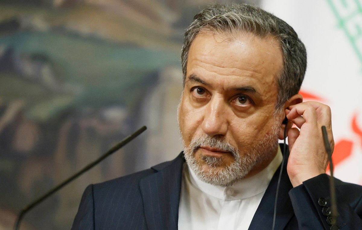 ΥΠΕΞ Ιράν: Η Τεχεράνη δεν θέτει «κανένα όριο» στο δικαίωμά της να αμυνθεί