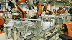 Σε συμπληγάδες τα εργοστάσια στη Γαλλία – Αύξηση 30% στα λουκέτα