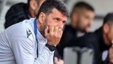 Απίθανο συμβάν με πρώην προπονητή του ΠΑΟΚ: «Κλειδώθηκαν σε γραφείο και τον απέλυσε»