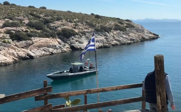 Βουλιαγμένη: Σε εξέλιξη οι προετοιμασίες για την ανάσυρση της σορού του 34χρονου δύτη