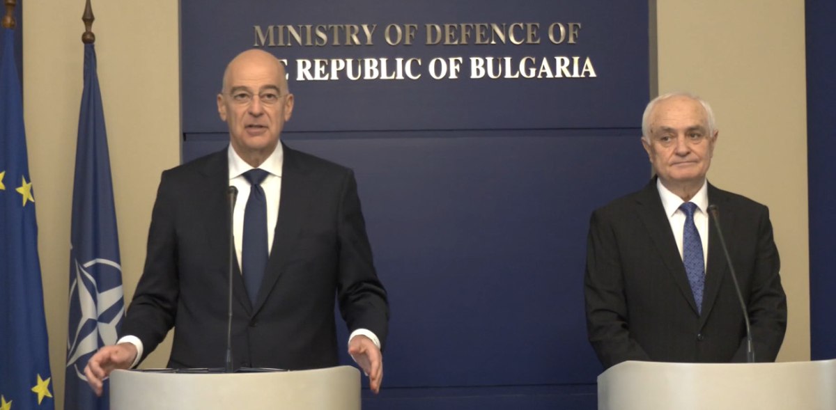 Δένδιας: Οι Patriot και τα F-16 καλύπτουν τον βουλγαρικό εναέριο χώρο και τον προστατεύουν από απειλές