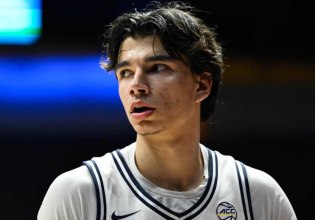 Πρώην NBAers αποθεώνουν τον γιο του Στογιάκοβιτς (vids)