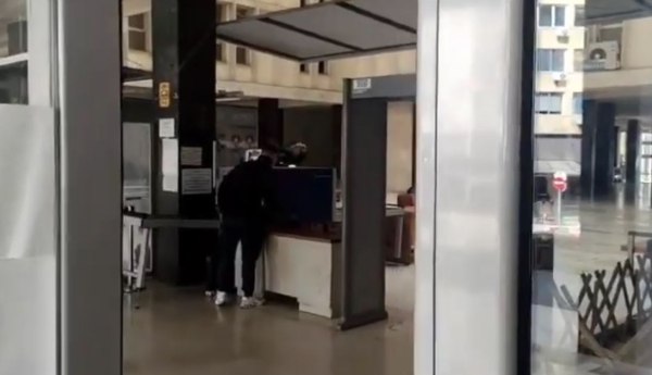 Απολογείται ο 19χρονος φίλος του 20χρονου που δολοφονήθηκε στην Καλαμαριά – Αναζητείται ένα ακόμη άτομο