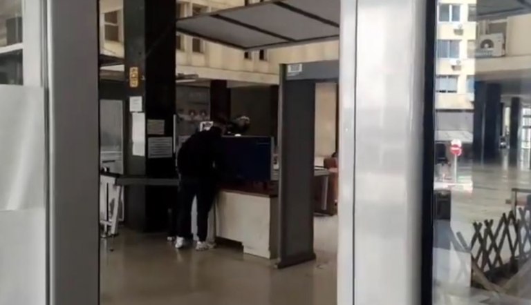 Δολοφονία 20χρονου στην Καλαμαριά: Στα δικαστήρια ο 19χρονος που αναζητούνταν