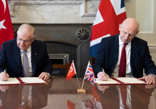 Η Τουρκία υπογράφει συμφωνία δισεκατομμυρίων με το Ηνωμένο Βασίλειο για την απόκτηση μαχητικών αεροσκαφών