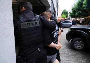 Λάρισα: Ένοχος ο 22χρονος μητροκτόνος και ο ξάδερφός του