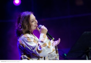 Χάρις Αλεξίου: Τι της είπε Γάλλος γιατρός όταν έχασε τη φωνή της