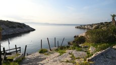 Βουλιαγμένη: «Σβήνουν» οι ελπίδες για τον 34χρονο δύτη που παρασύρθηκε στο «πηγάδι του διαβόλου»